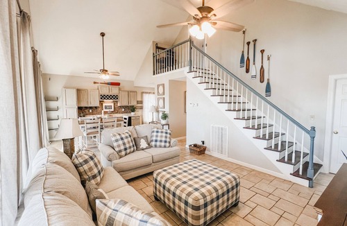 Lebanon House | Old Hickory Hideaway Lakehouse in Lebanon, TN