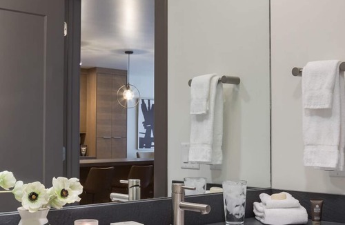 Jackson Villa | One-bedroom, penthouse in the heart of downtown Jackson.