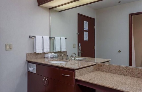 Idaho Falls Resort | ONE MAJESTIC KING UNIT! POOL, HOT-TUB, SPA, PARKING!
