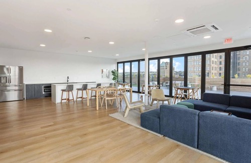 Central City Apartment | Optimum - Downtown Oasis!