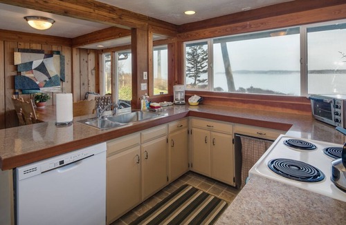 Eastsound House | Orcas Island, Sunset House #251