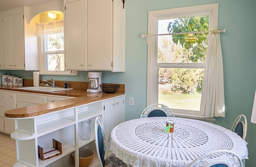 Filer Cottage | Orchard cottage, charming vintage cottage