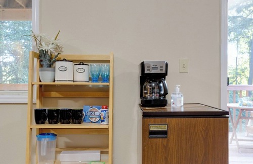 Rosemont Summit Apartment | Oregon Jade Lodging- Spacious 2 Bedrooms, Ev Charger, Quite By Stream