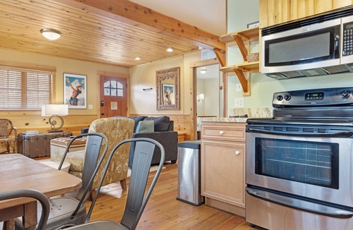 Jackson House | Outpost: Alpine Cottage Two