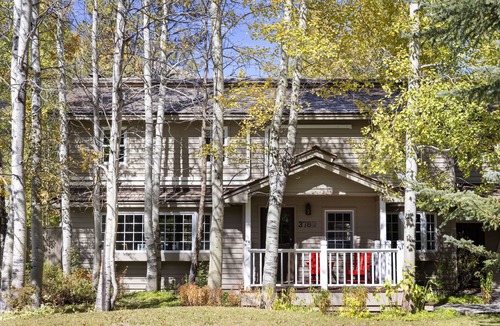 Moose Wilson Road House | Outpost: Aspens House with Private Hot Tub & AC