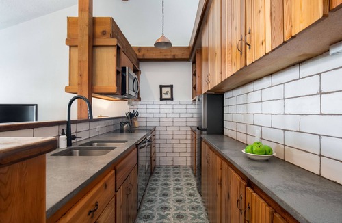 Moose Wilson Road Condo | Outpost: Chokeberry 3823 - Updated Kitchen and Bathroom