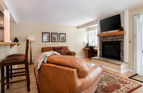 Moose Wilson Road Condo | Outpost: Geranium 2613