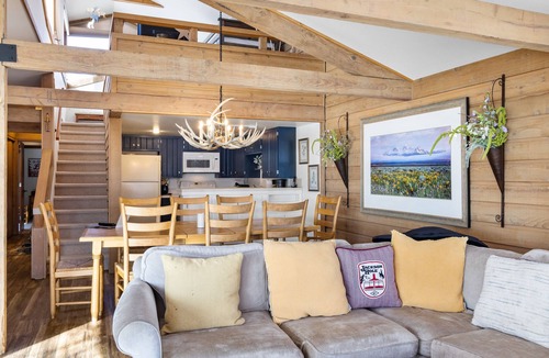 Jackson House | Outpost: Golf Creek 15 - Close to National Park!