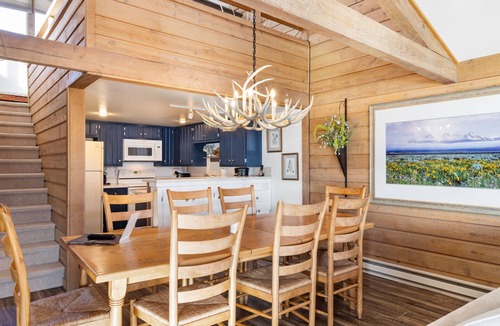 Jackson House | Outpost: Golf Creek 15 - Close to National Park!
