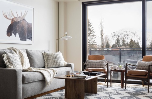 Jackson Condo | Outpost: One Town Hill 200 - Base of Snow King Mtn
