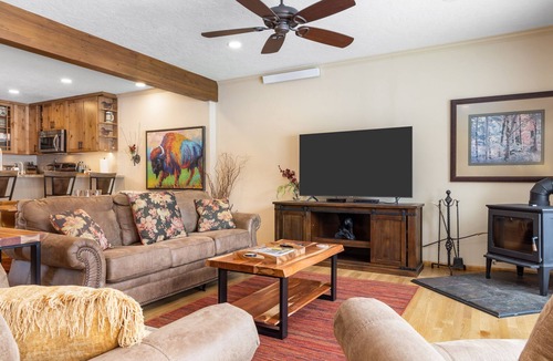 Jackson House | Outpost: Teton Shadows Shoshone D - Close to Nat'l Park!