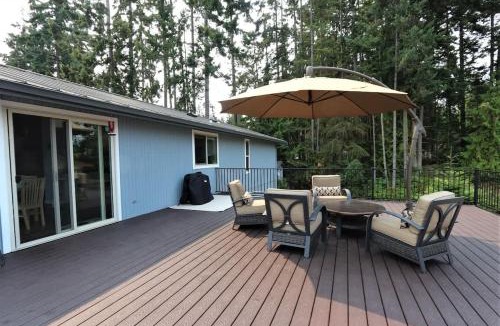 Port Angeles House | PA Sea View Deck House