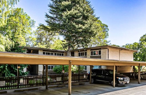 North End Condo | Pacific View Best Area 2 Bathrooms WD Jacuzzi Bath