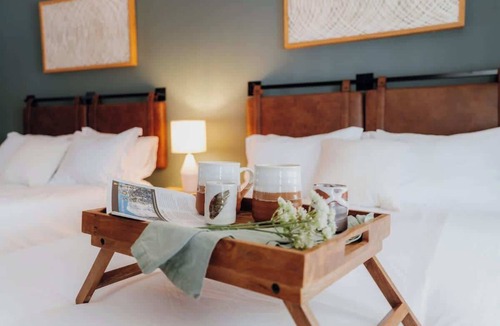 Packwood Hotel | Packwood | Goat Rocks Room at The Peak