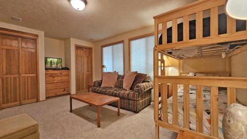 Sunriver House | Paper Birch 09