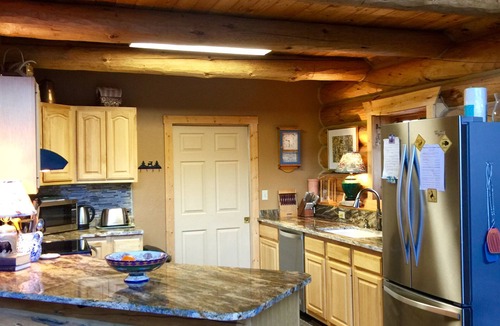 Pray Cabin | Paradise in Montana Log Home Grizmo Cabin