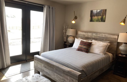 Emigrant Cabin | Paradise Lodge by Yellowstone National Park