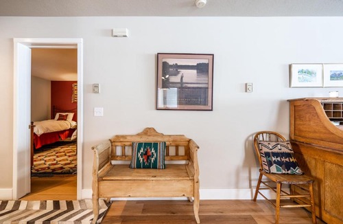 Big Sky Meadow Village Hotel | Park 286