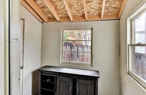 Kellogg House | Park Ave on the Hill w/new Hot Tub