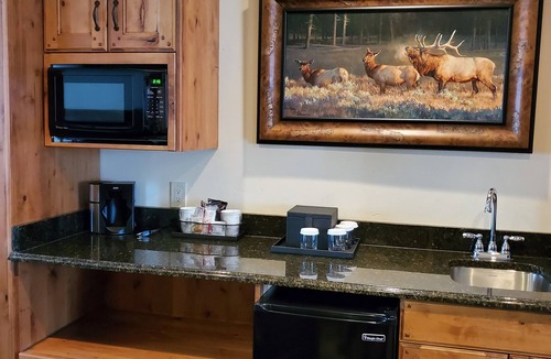Jackson Hole Hotel | Parkway Inn of Jackson Hole