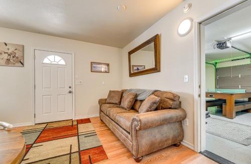 Cave Junction Apartment | Patio & Game Room! Cozy Studio Near Oregon Caves