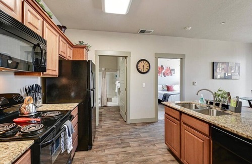 South Jordan Apartment | Peaceful 1BR/1BA, No Stairs – Near Trails, Parks & Outdoor Fun, Spring & Summer!