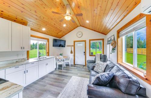 Bonners Ferry House | Peaceful Bonners Ferry Cabin w/Deck & Mtn Views!