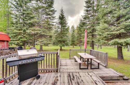Tamarack Resort House | Peaceful Donnelly Retreat < 1 Mi to Lake Cascade!