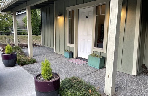 Port Townsend House | Peaceful home away from home in the exquisite Pacific Northwest.