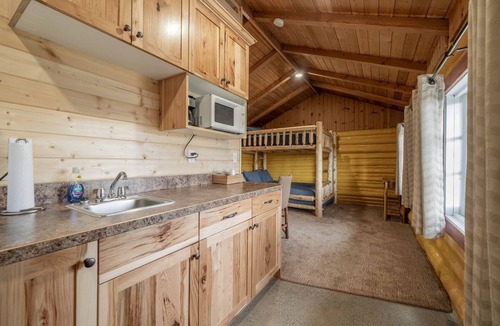 Ashton Cabin | Peaceful Log Cabin near Jackson Hole for an Amazing Outdoor Escape in Ashton, Idaho