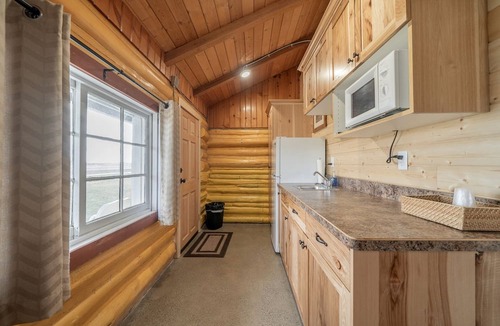 Ashton Cabin | Peaceful Log Cabin near Jackson Hole for an Amazing Outdoor Escape in Ashton, Idaho
