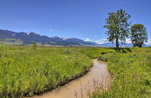 Livingston House | Peaceful Mtn Retreat ~ 43 Mi to Yellowstone!