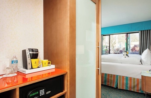 University District Hotel | Peaceful Seattle Spot | Ideal for Couple: Bustling University Village