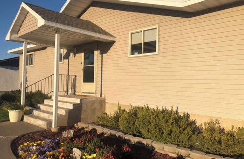 Grace House | Peaceful townhome with AC in charming Grace