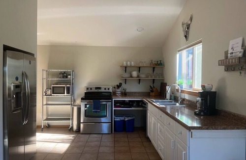 Westbrook Meadows Apartment | Peaceful Two Bedroom Apartment
