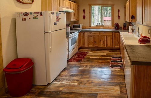 Joseph House | Peaceful Wallowa Lake Cabin Near State Park