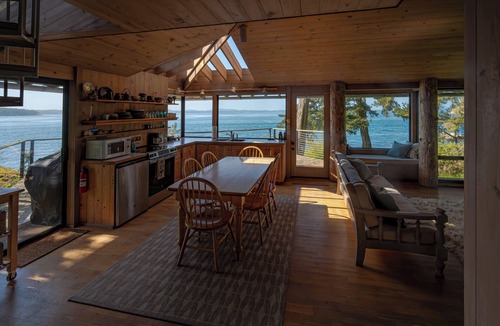 Lopez Island Cabin | Peaceful waterfront cabin on Lopez Island