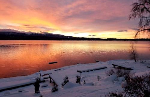McCall House | Peaceful Waterfront Retreat with Fire Pit & Nature-Filled Surroundings in McCall, Idaho