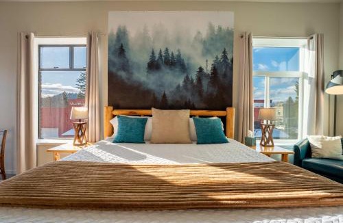 Spirit Lake Apartment | Penthouse: Rooftop Terrace