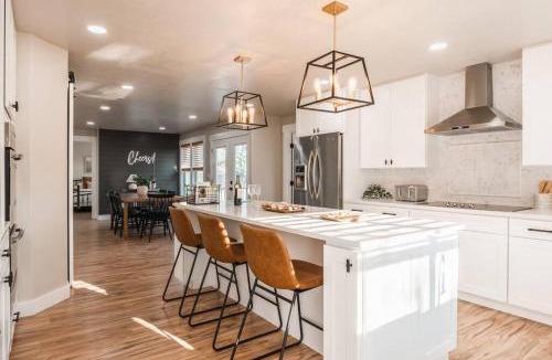Huston House | Pera Blanca in the heart of wine country Caldwell