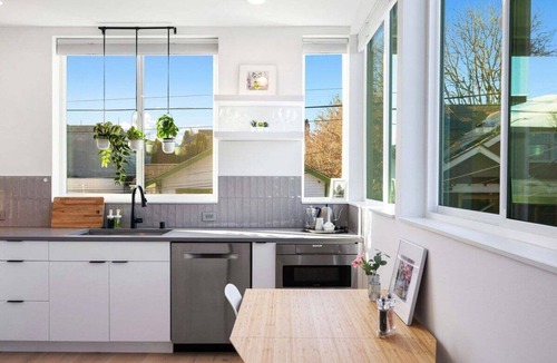 Wallingford House | Perch - Cozy 2BR home. Walk everywhere, park with ease, and surrounded by coffee shops and dining!