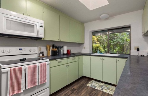 Coupeville House | Perch - Island Hideaway in Historic Nature Reserve