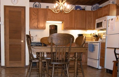 Black Butte Ranch Cabin | Perfect 3-bedroom cabin with cozy charm in Black Butte Ranch