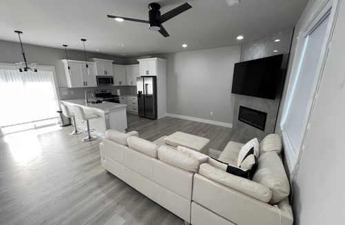 South Richland House | Perfect 3-bedroom townhome with AC in peaceful Richland