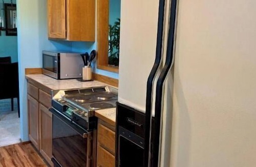 Sequim Condo | Perfect for digital nomads, locum tenens, those in need of mid-term housing.