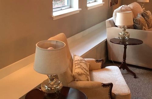 North End House | Perfect Getaway overlooking the Puget Sound, Close to Ruston Point and UPS