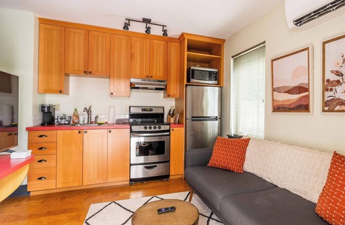 Belmont House | Perfect Hawthorne Micro By Top Shopping & Dining