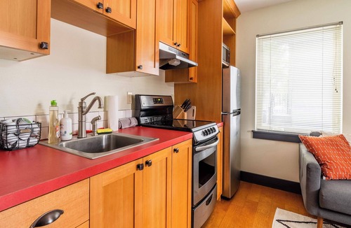 Belmont House | Perfect Hawthorne Micro By Top Shopping & Dining