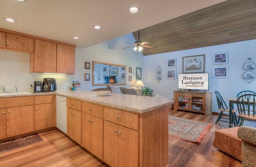 Overlook Park Condo | Perfect Location, Near Golf Course, SHARC passes