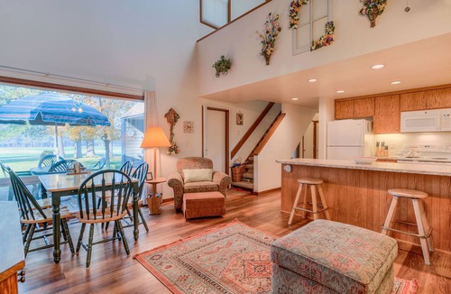 Overlook Park Condo | Perfect Location, Near Golf Course, SHARC passes